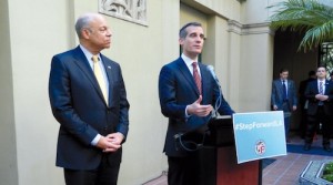LA Mayor, Homeland Urge Undocumented Immigrants to Step Forward
