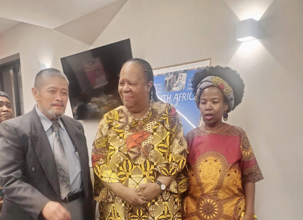 Her Excellency Naledi Pandor Honors Solomon Linda On South African Heritage Day In LA