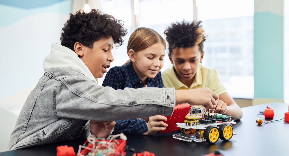 Empowering the Future: Strategies to Inspire Students to Embrace STEM Education